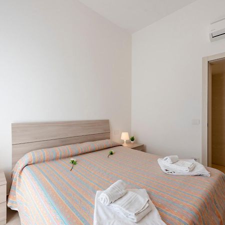 La Suite 2 Ondina Viareggio 200M From Sea - Happy Rentals Zewnętrze zdjęcie